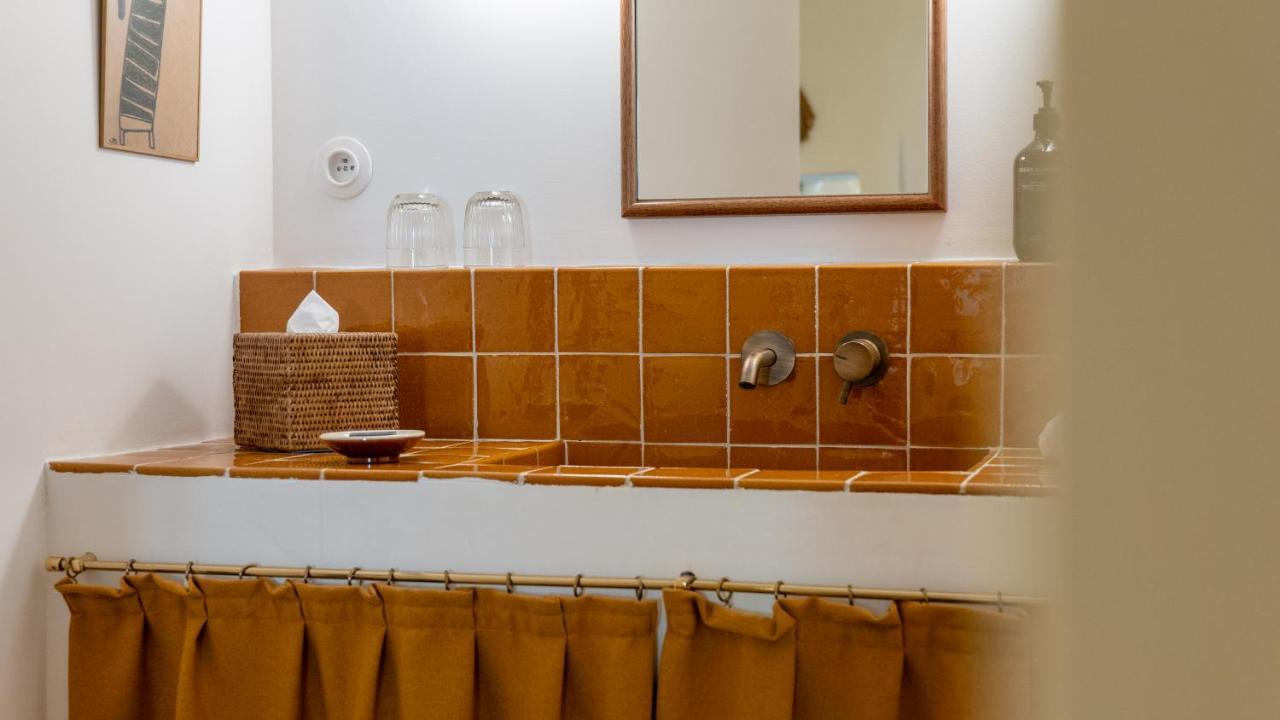 Le Moulin, Lourmarin, A Beaumier Hotel Экстерьер фото