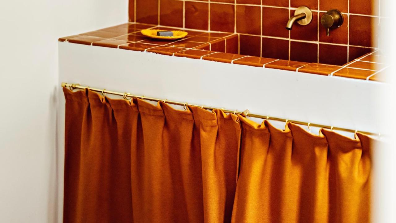 Le Moulin, Lourmarin, A Beaumier Hotel Экстерьер фото