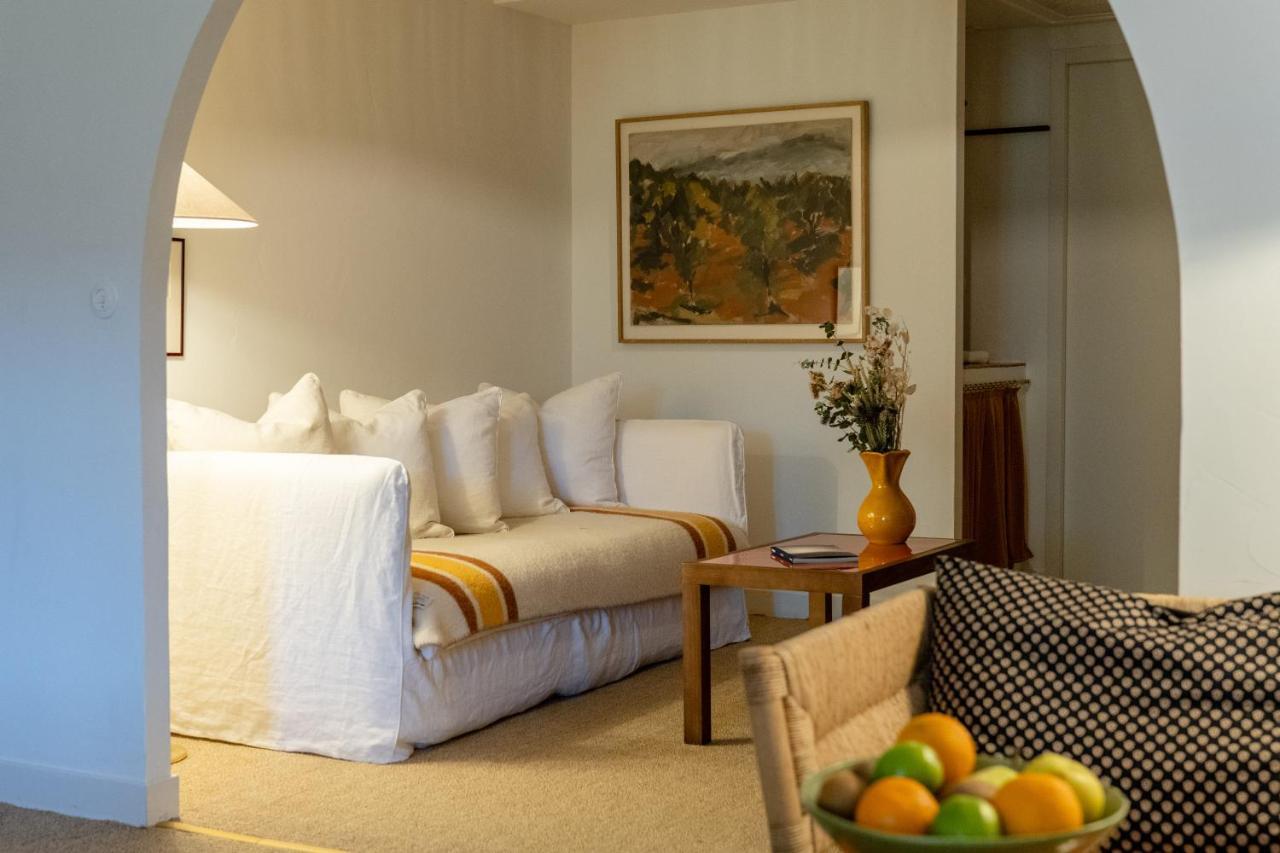 Le Moulin, Lourmarin, A Beaumier Hotel Экстерьер фото