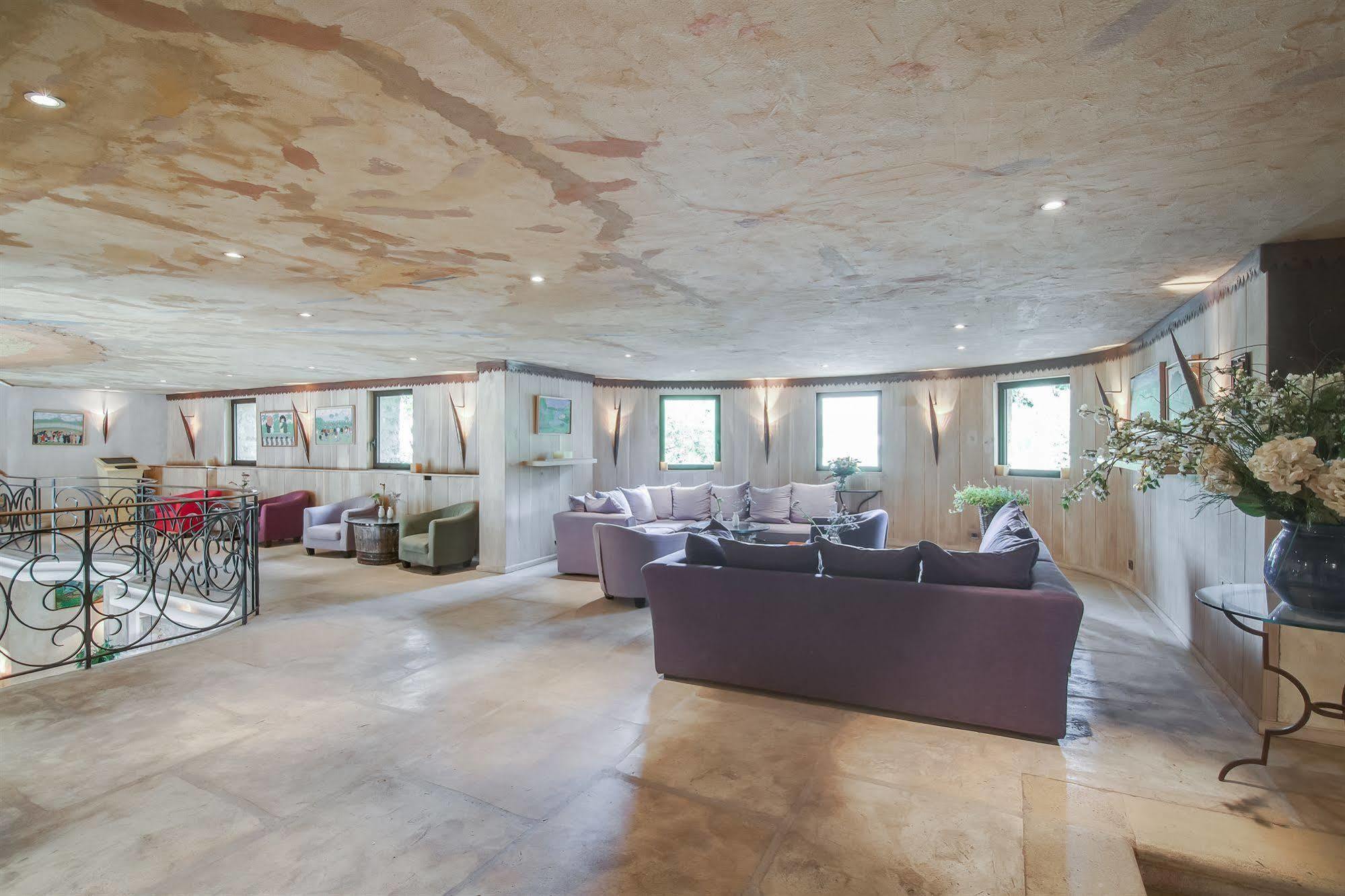 Le Moulin, Lourmarin, A Beaumier Hotel Экстерьер фото